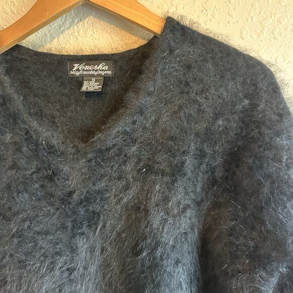 VTG Spirit Sweater SZ Small Black Angora Rabbit Hair Pullover Fuzzy Retro Twee - Picture 1 of 9
